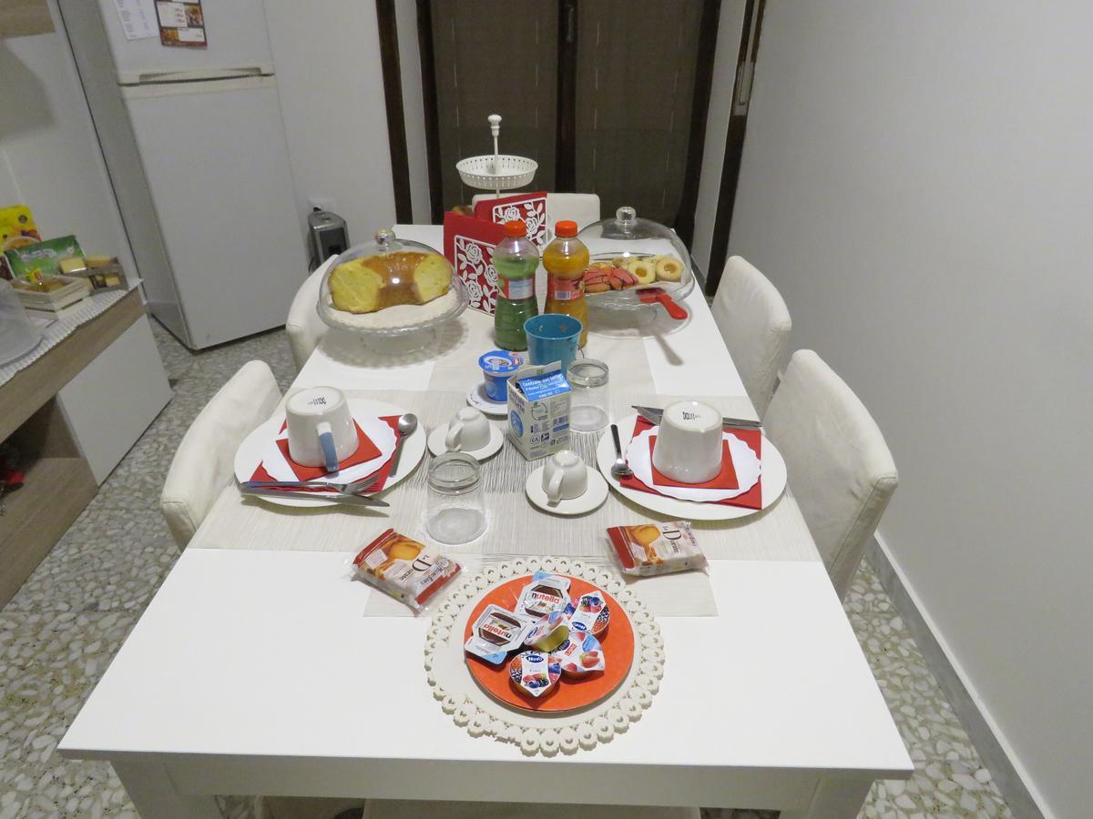 B & B Leti 巴蒂帕利亚 外观 照片