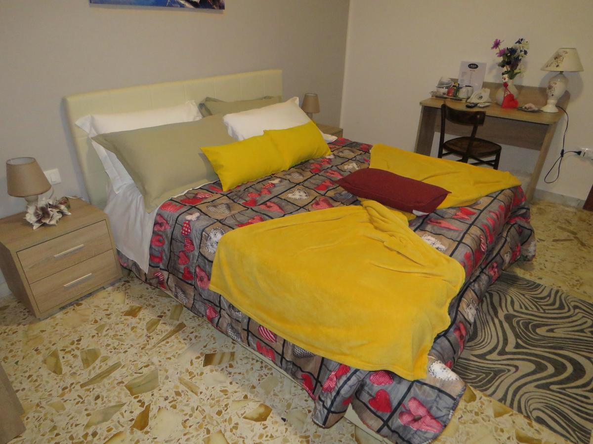 B & B Leti 巴蒂帕利亚 外观 照片