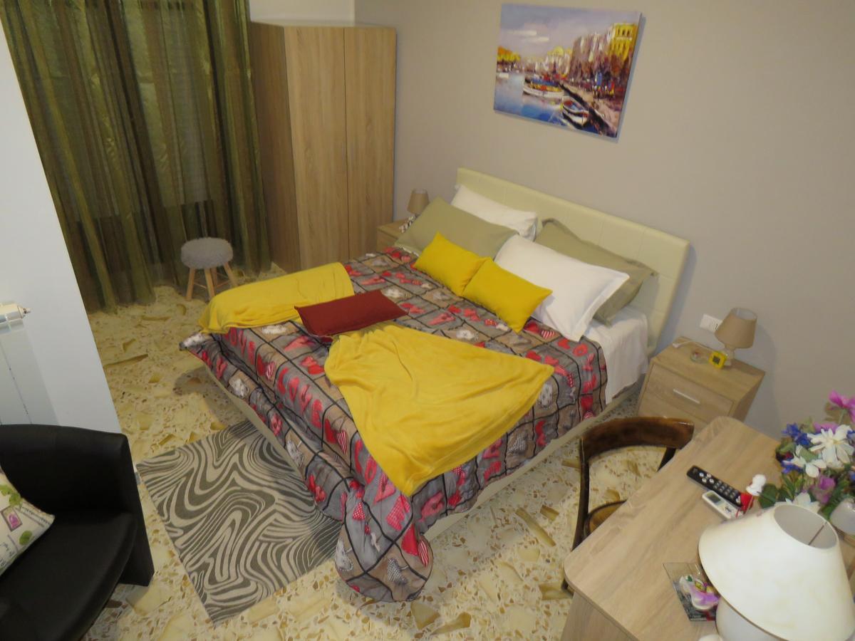 B & B Leti 巴蒂帕利亚 外观 照片
