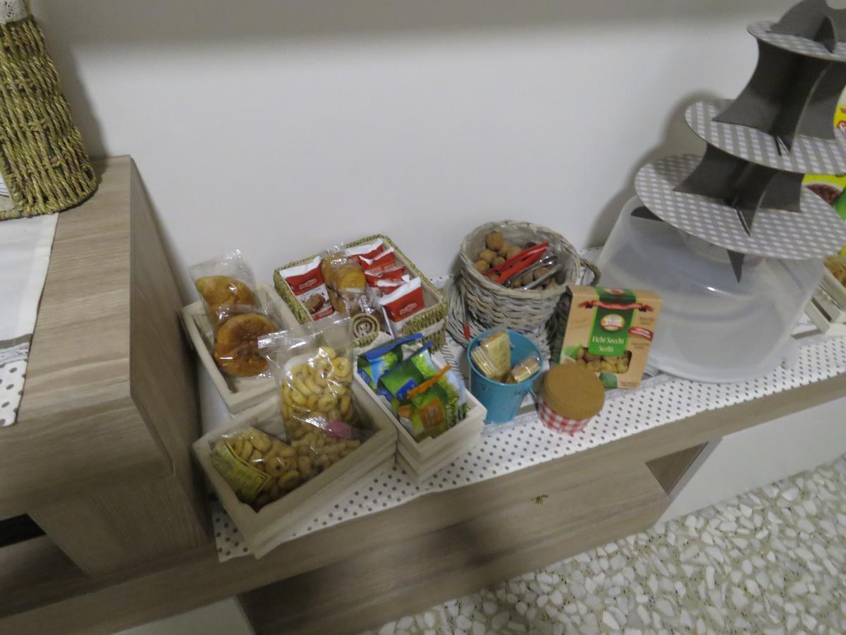 B & B Leti 巴蒂帕利亚 外观 照片